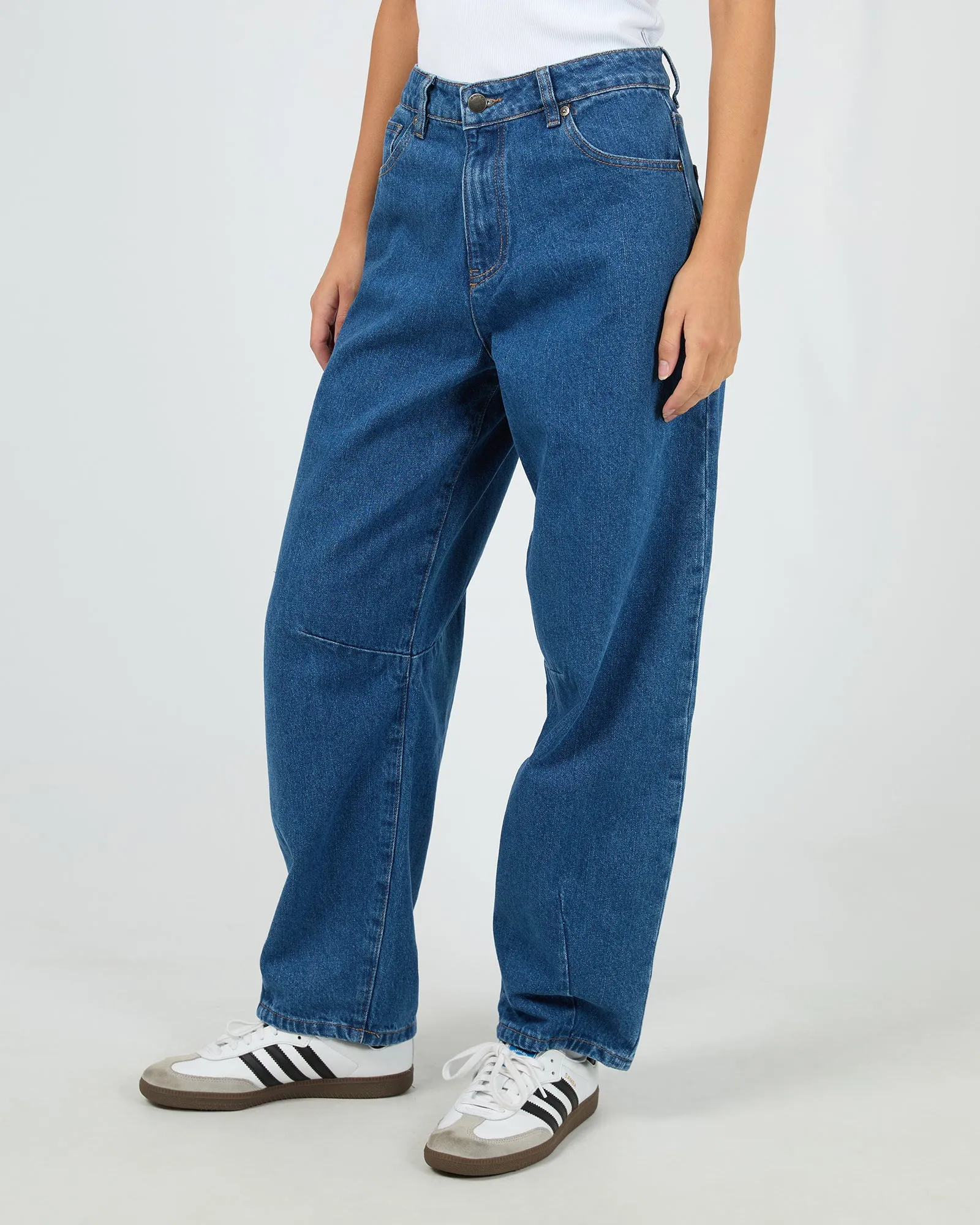 Hallie Barrel Leg Jean Heritage Blue sold by edge clothing product image thumbnail 4