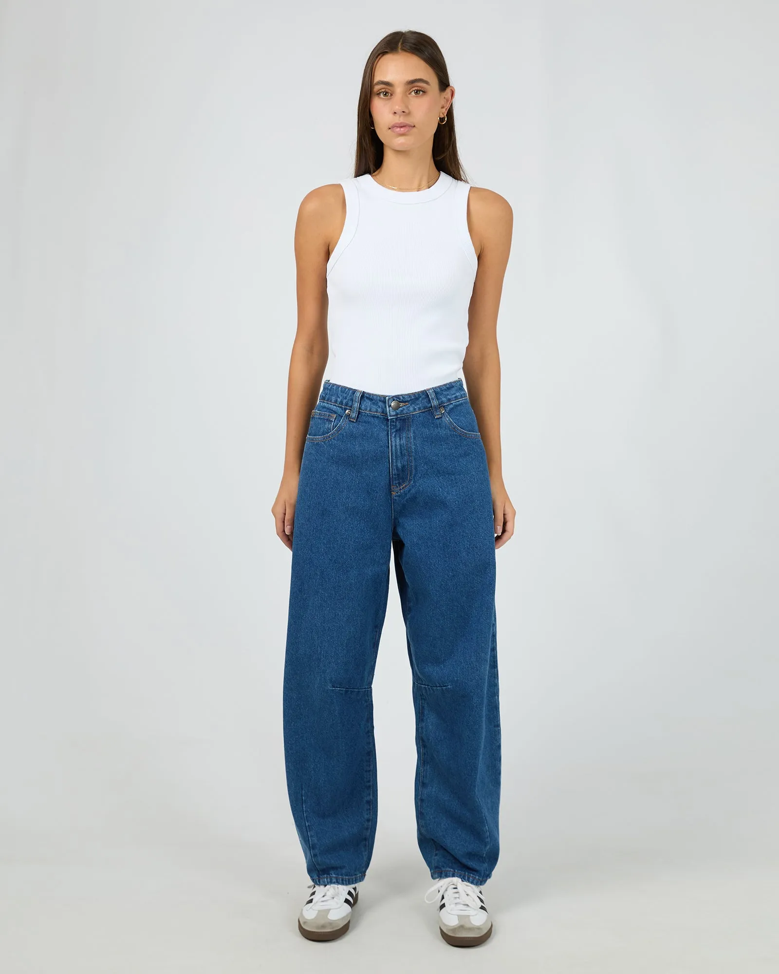 Hallie Barrel Leg Jean Heritage Blue sold by edge clothing product image thumbnail 2