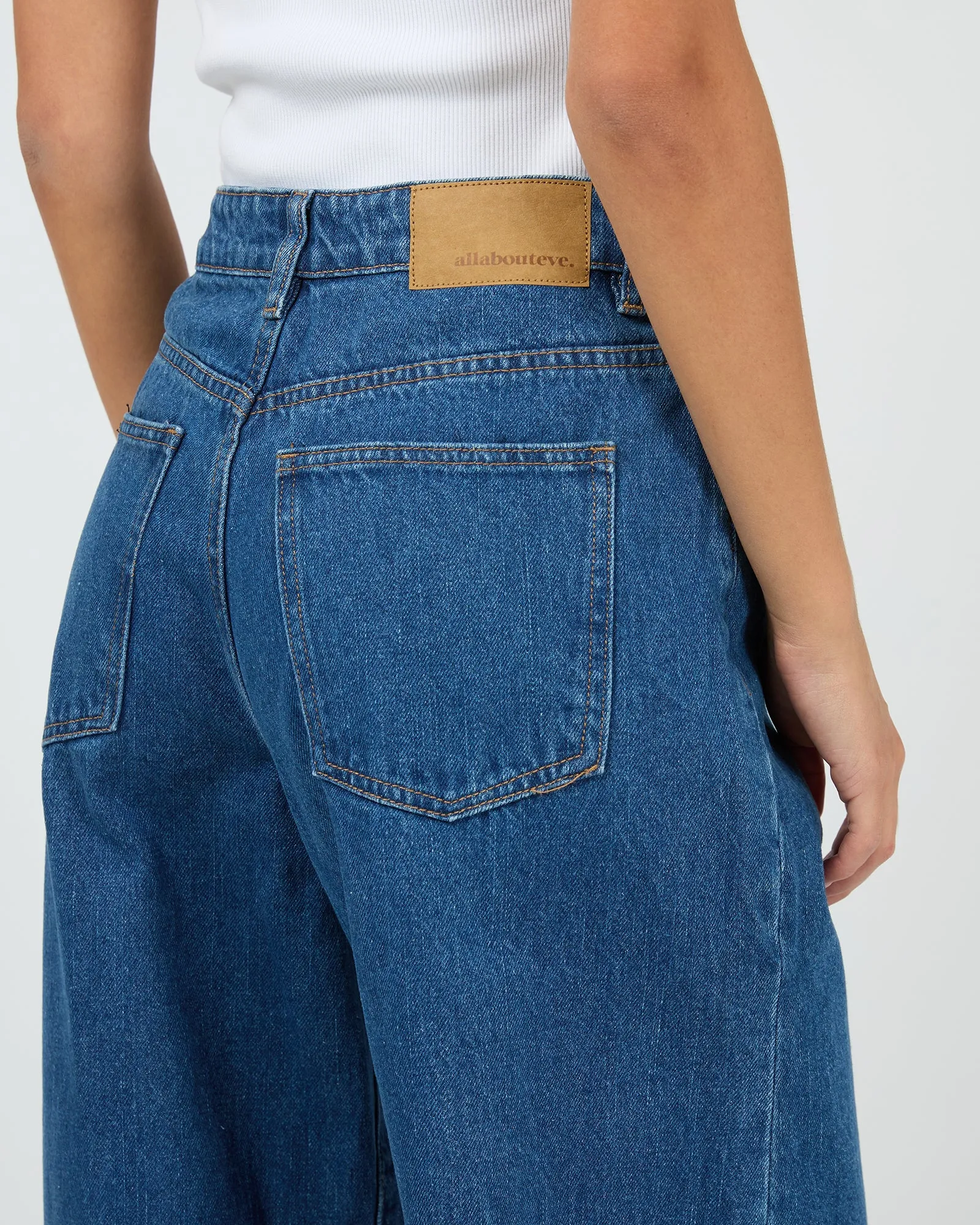 Hallie Barrel Leg Jean Heritage Blue sold by edge clothing product image thumbnail 5