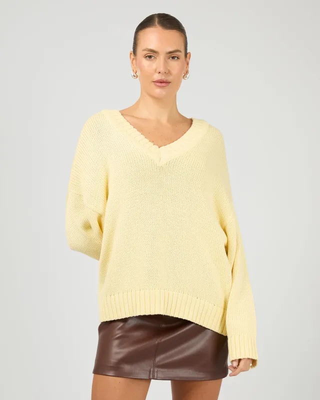 Cosy V Neck Knit Yellow made by All About Eve