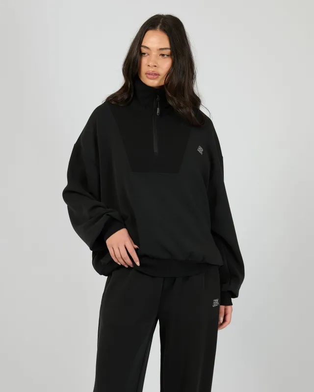 Luxe Active 1/4 Zip Black made by All About Eve