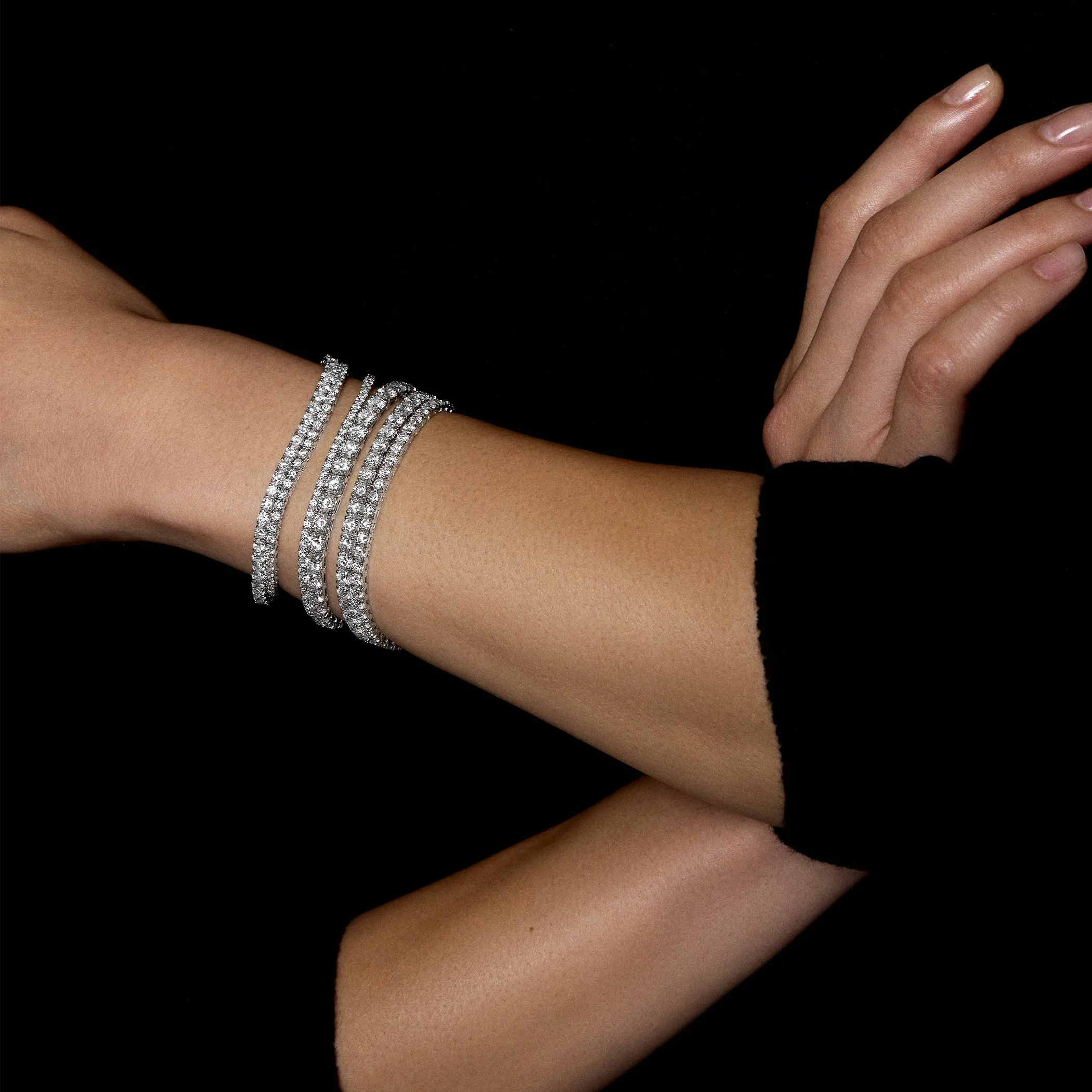 The Classic Tennis Bracelet sold by Fiametta product image thumbnail 3