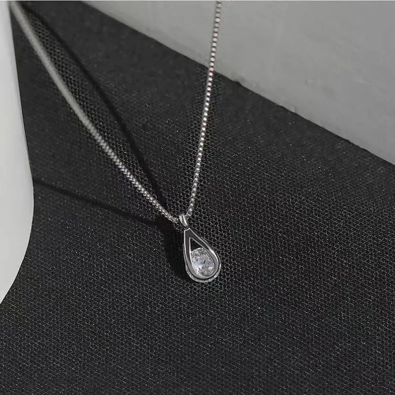 Teardrop Pendant sold by TheShadic Jewels