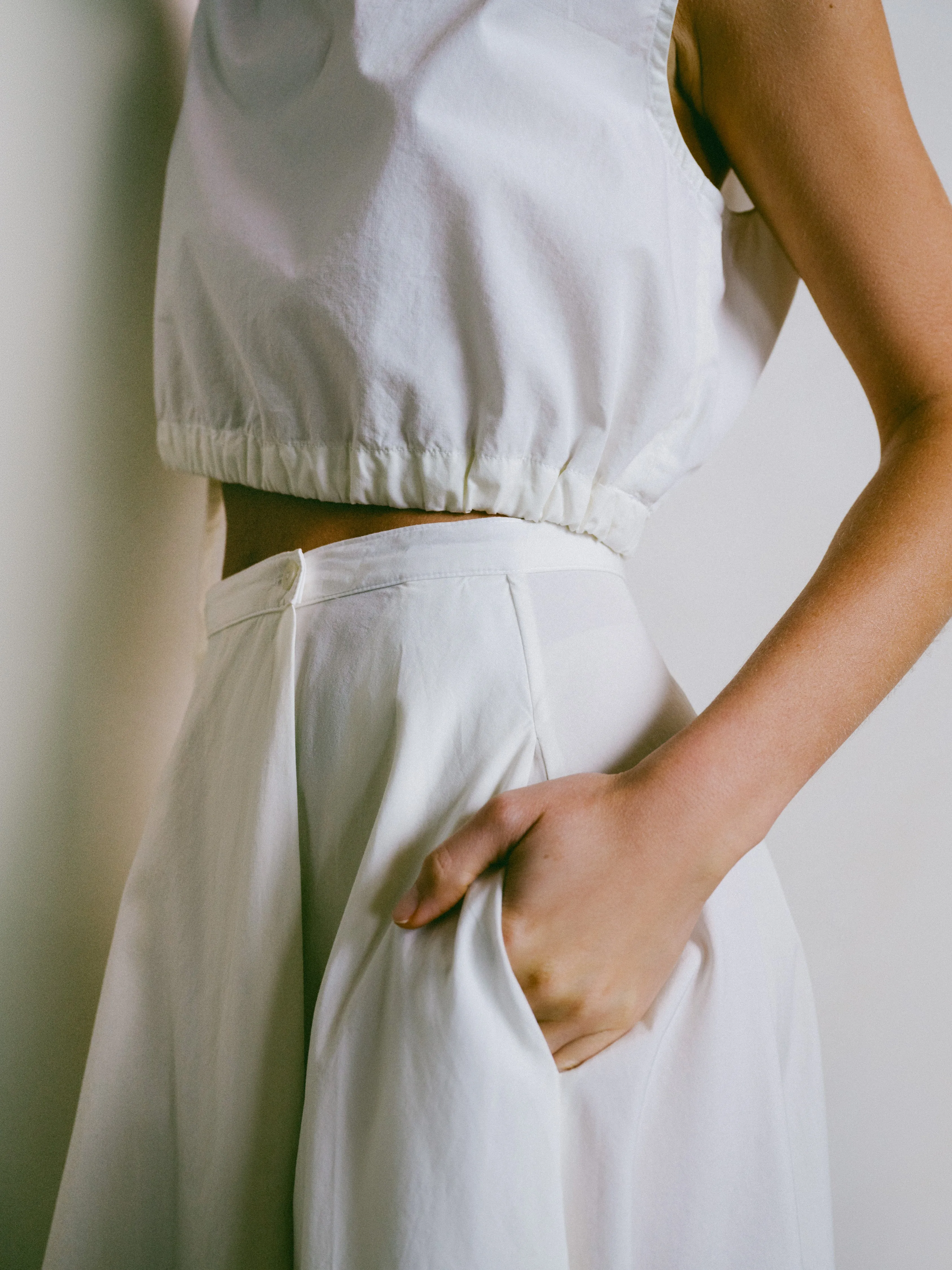 Karu Top, Organic Poplin, Natural sold by Ozma product image thumbnail 2