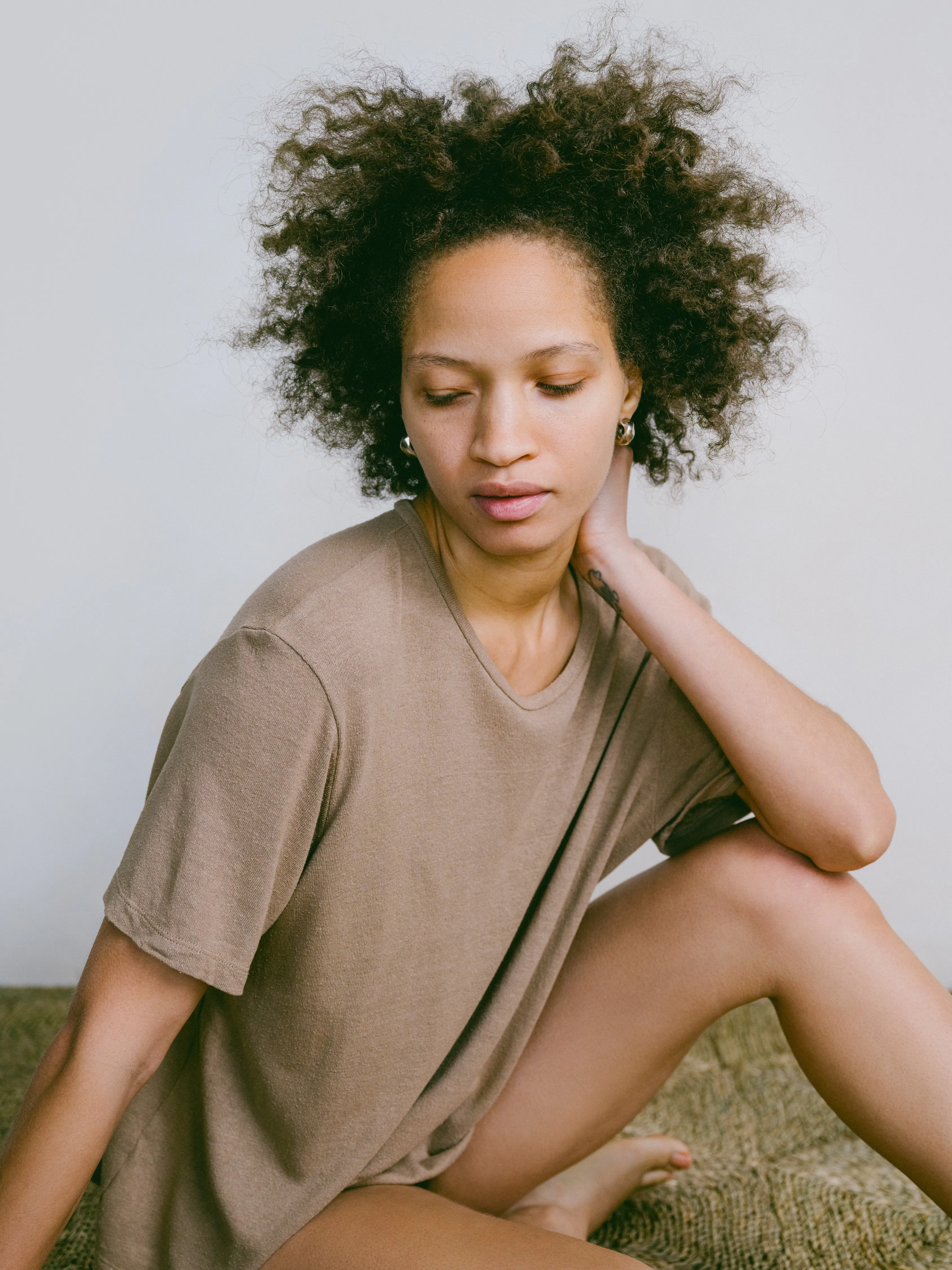 Big Tee, Regen Silk Noil Jersey, Tea sold by Ozma product image thumbnail 4