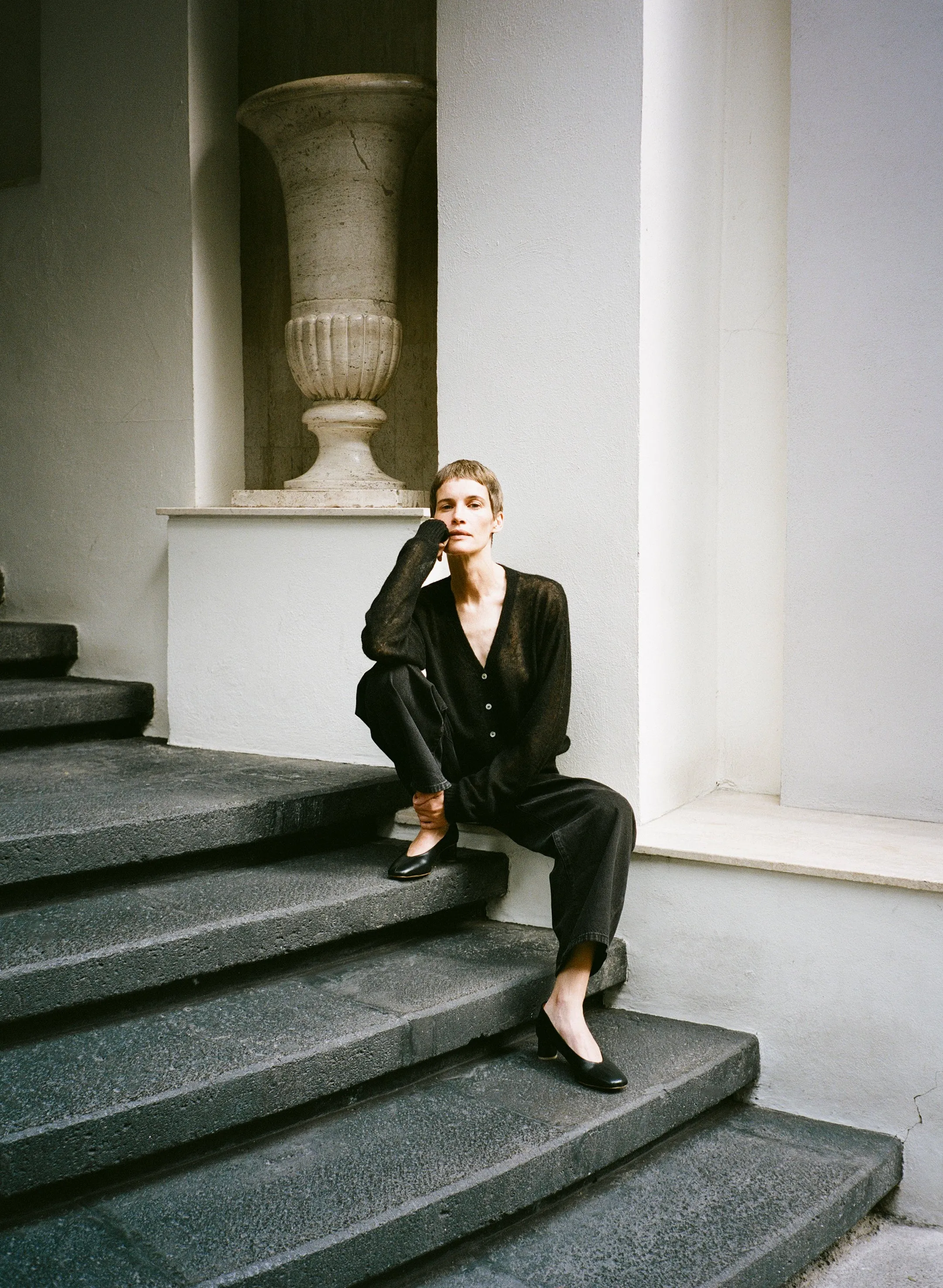 Perla Cardi, Sheer Alpaca Blend, Black sold by Ozma product image thumbnail 5