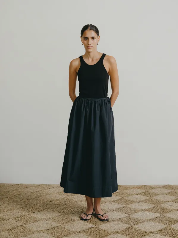 Avita Skirt, Organic Poplin, Black made by Ozma