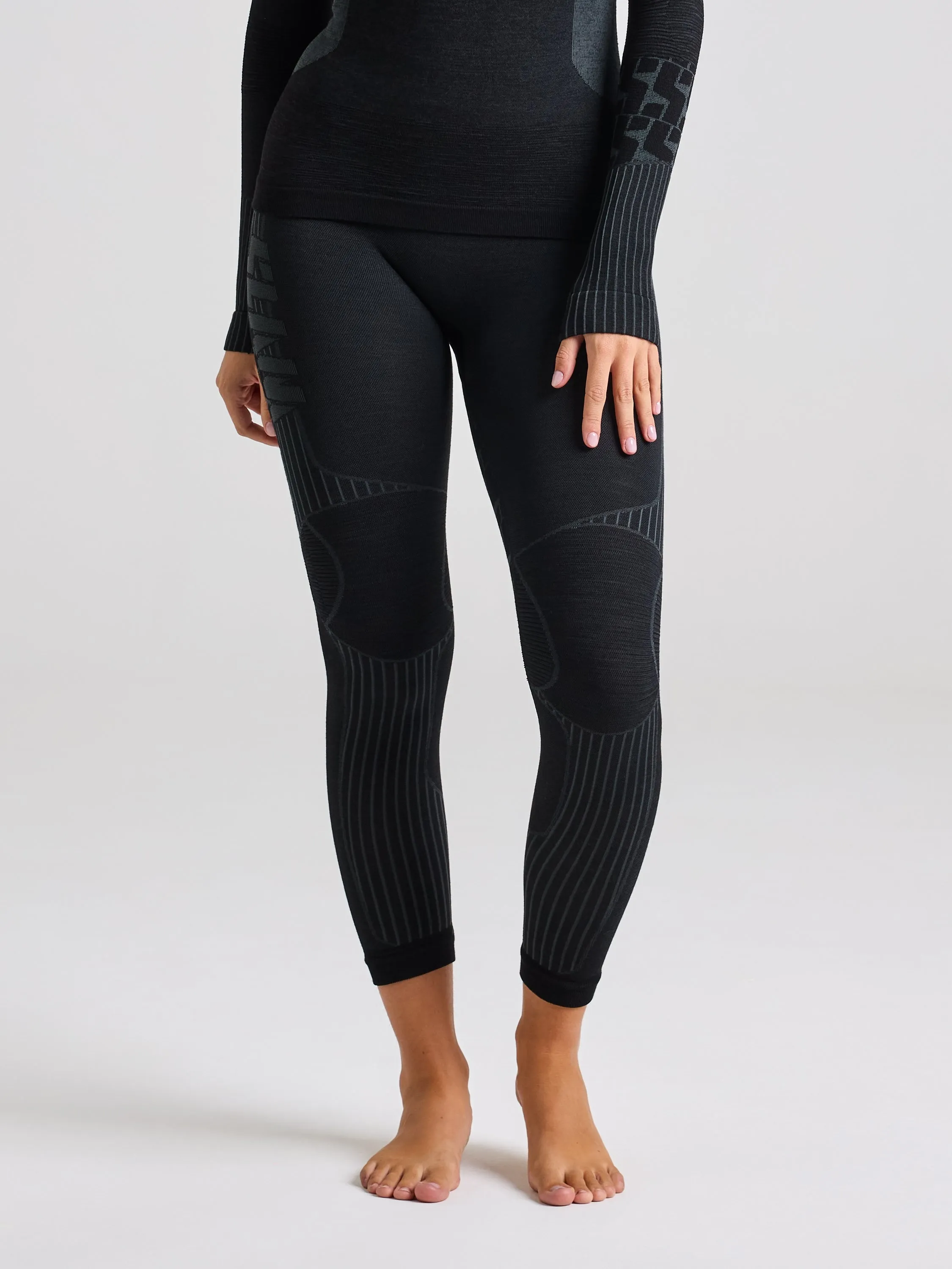 PRO SEAMLESS MERINO TIGHT sold by Slam
