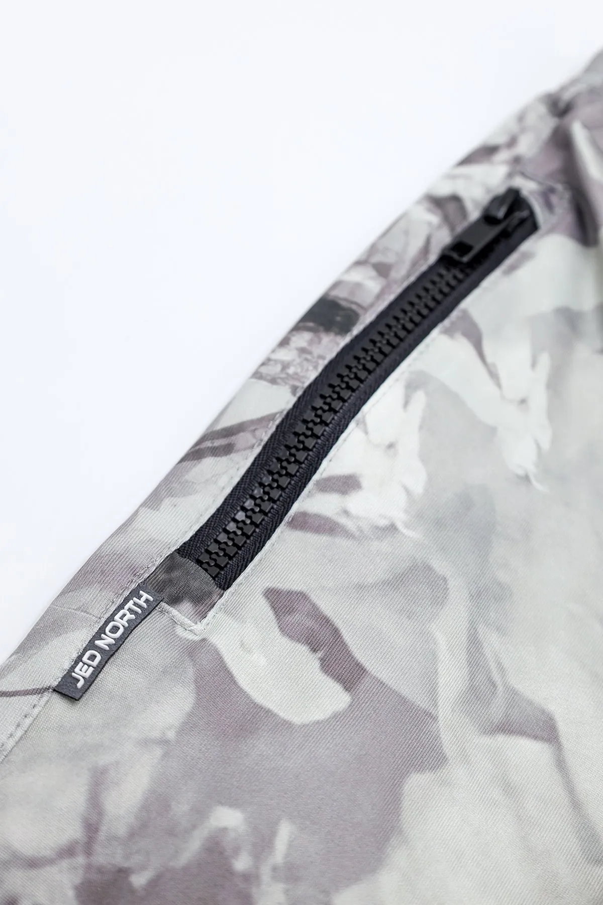 Agile Bodybuilding 4'' Shorts w Zipper Pockets - Leaf Camo sold by Jed North product image thumbnail 4