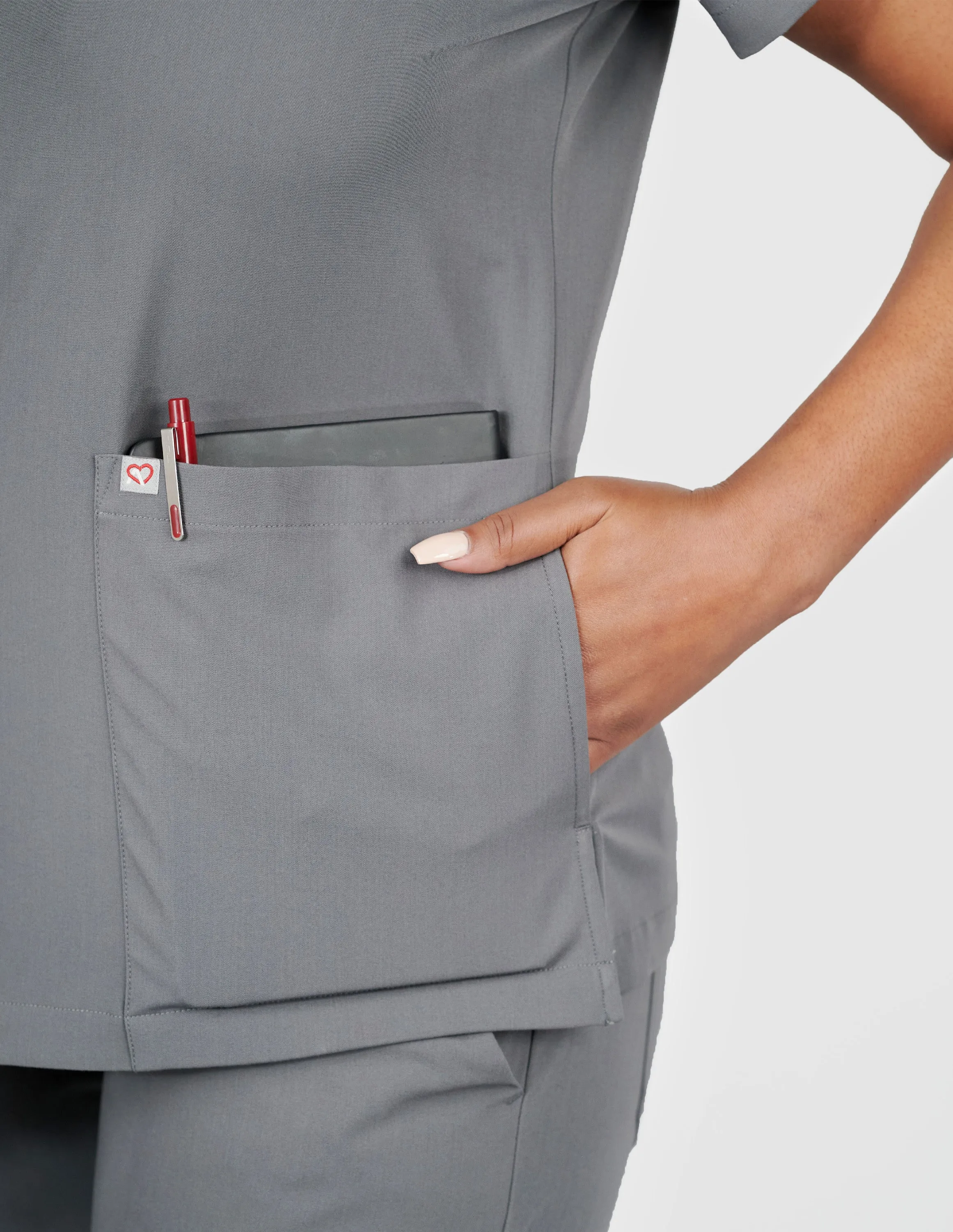 Iris Five-Pocket Women's Charcoal Scrub Top sold by Create Amor product image thumbnail 4