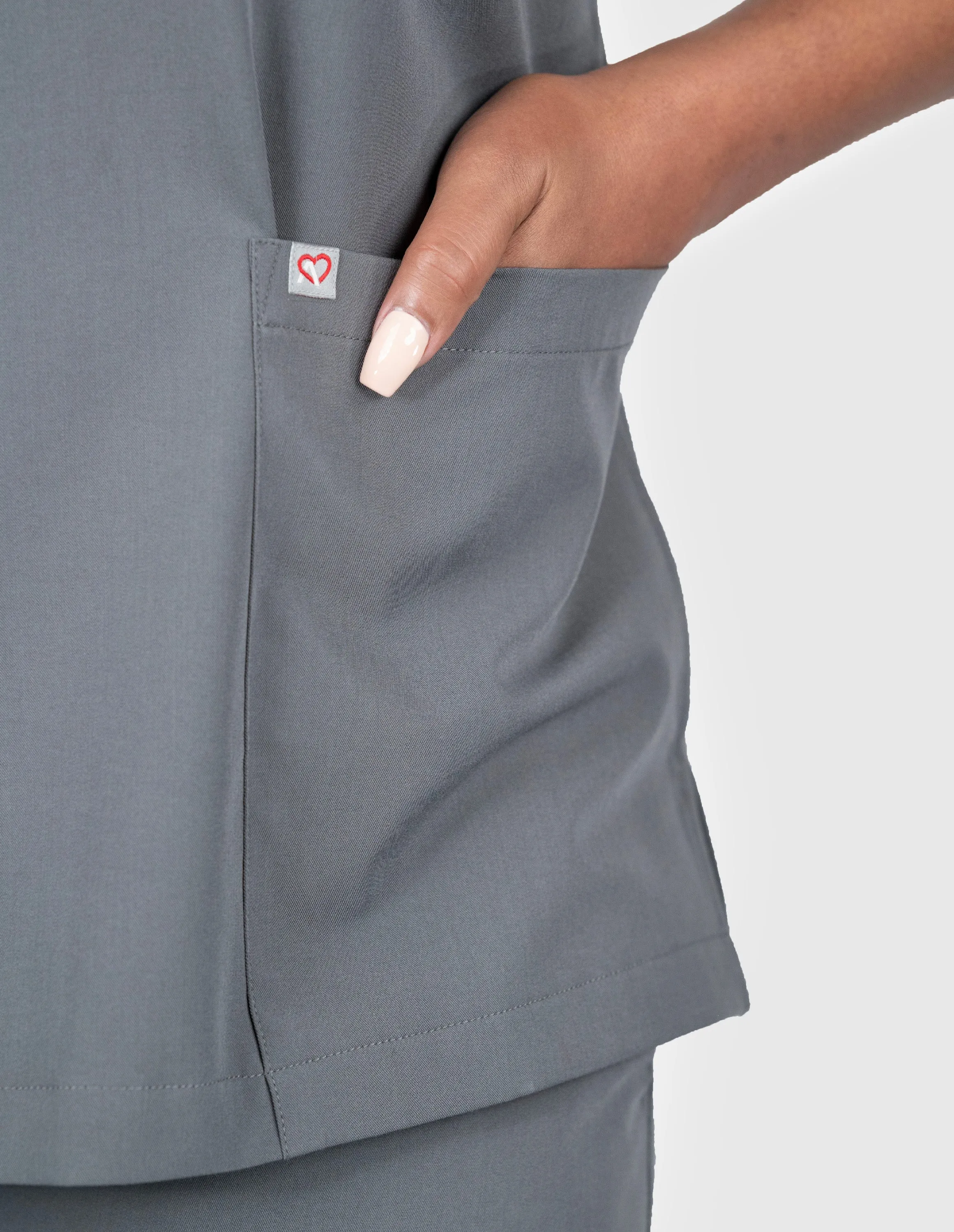 Iris Five-Pocket Women's Charcoal Scrub Top sold by Create Amor product image thumbnail 2