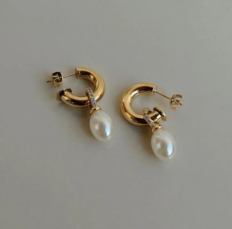Pearl Drop Earrings made by Drop Jewelry Co.