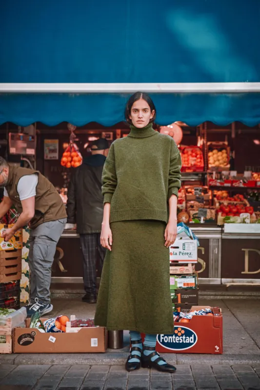 MICHELLE Lightweight Turtleneck Sweater in Merino Wool - Olive Green sold by L’ENVERS