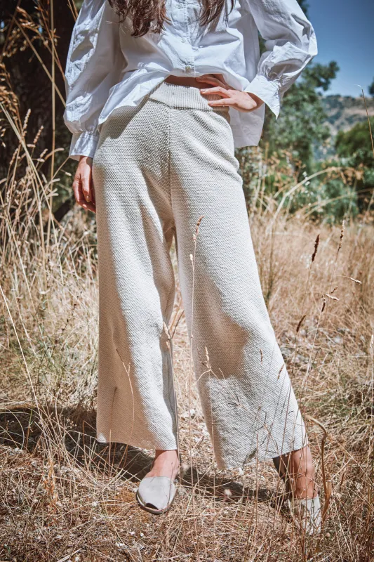 LOUISA Cropped Pants in Organic Cotton - Off-White sold by L’ENVERS