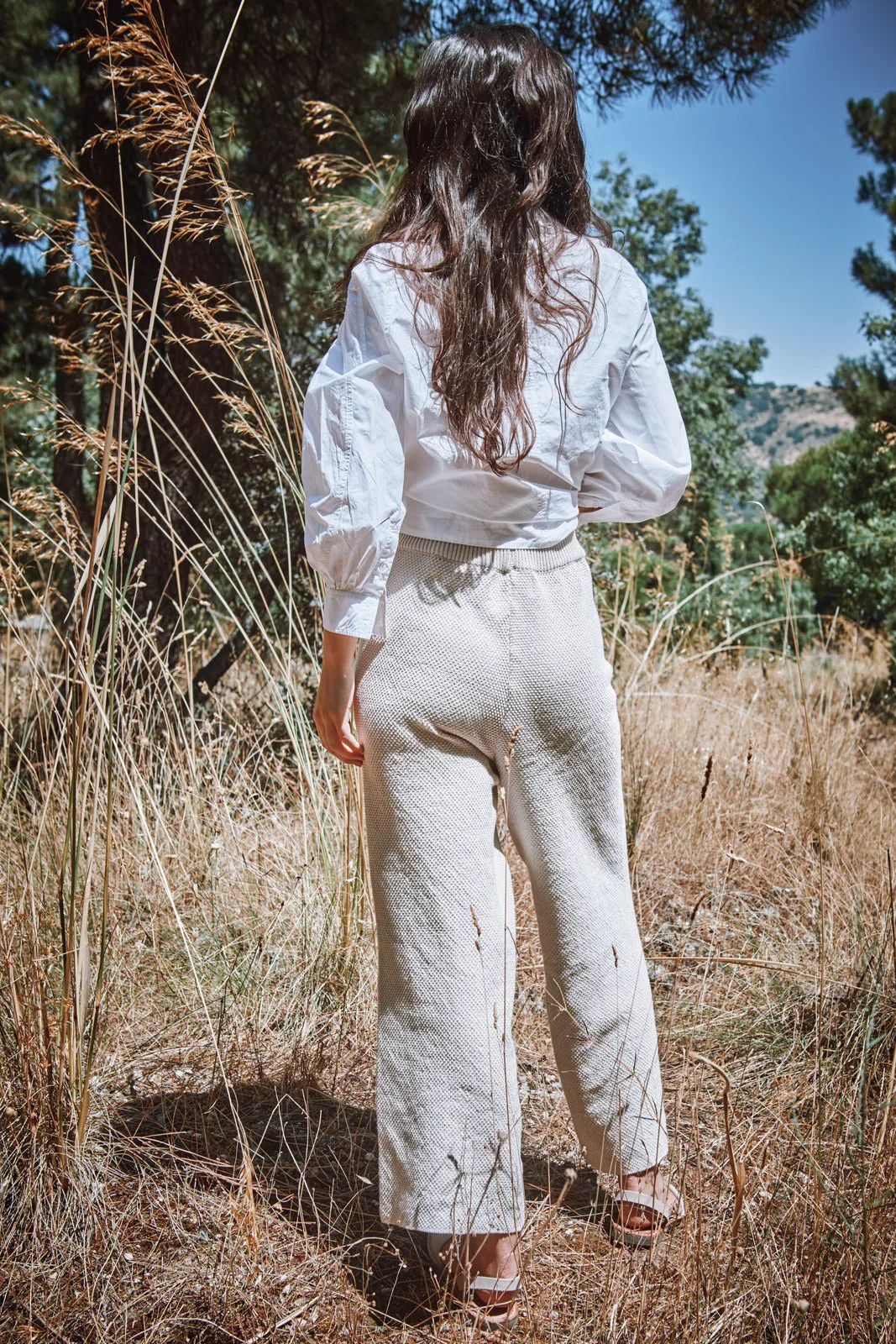 LOUISA Cropped Pants in Organic Cotton - Off-White sold by L’ENVERS product image thumbnail 3