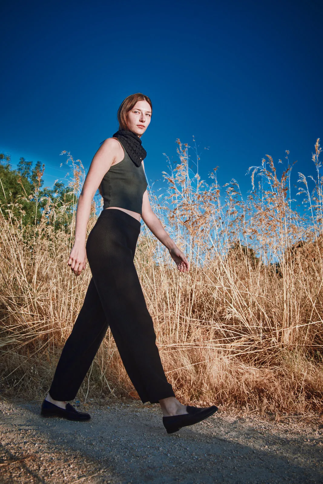 LOUISA Cropped Pants in Organic Cotton - Black sold by L’ENVERS product image thumbnail 5