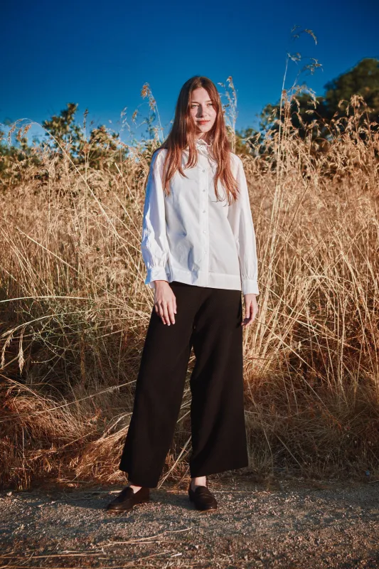 LOUISA Cropped Pants in Organic Cotton - Black made by L’ENVERS