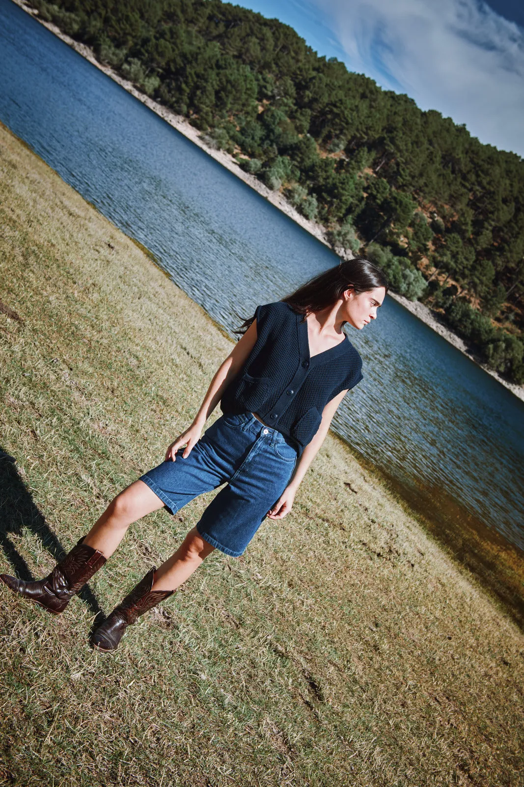 ELEONORE Sleeveless V-Neck Cardigan in Organic Cotton - Navy Blue sold by L’ENVERS product image thumbnail 2