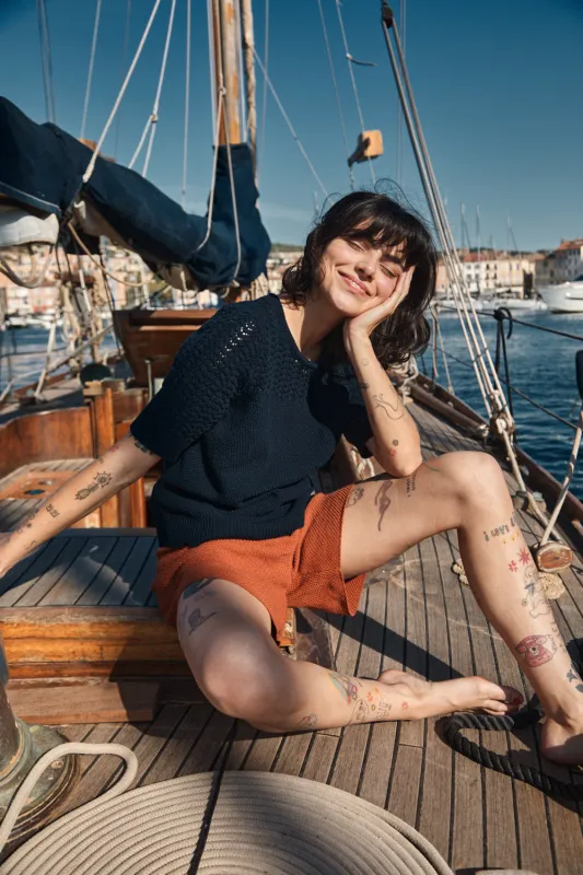 LIZ Lace Top in Organic Cotton - Navy Blue made by L’ENVERS