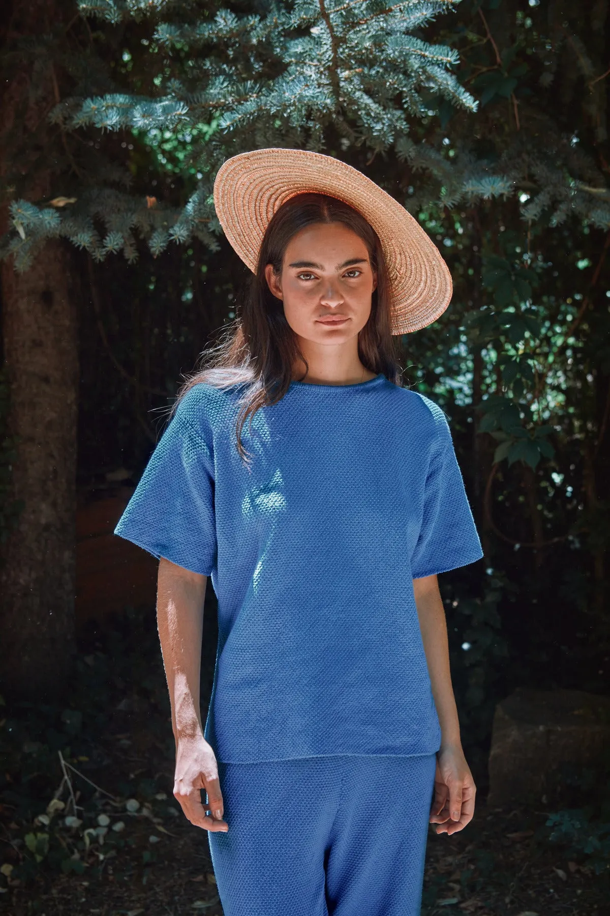 LÉA Short-Sleeve Tee in Organic Cotton - Cyan Blue sold by L’ENVERS