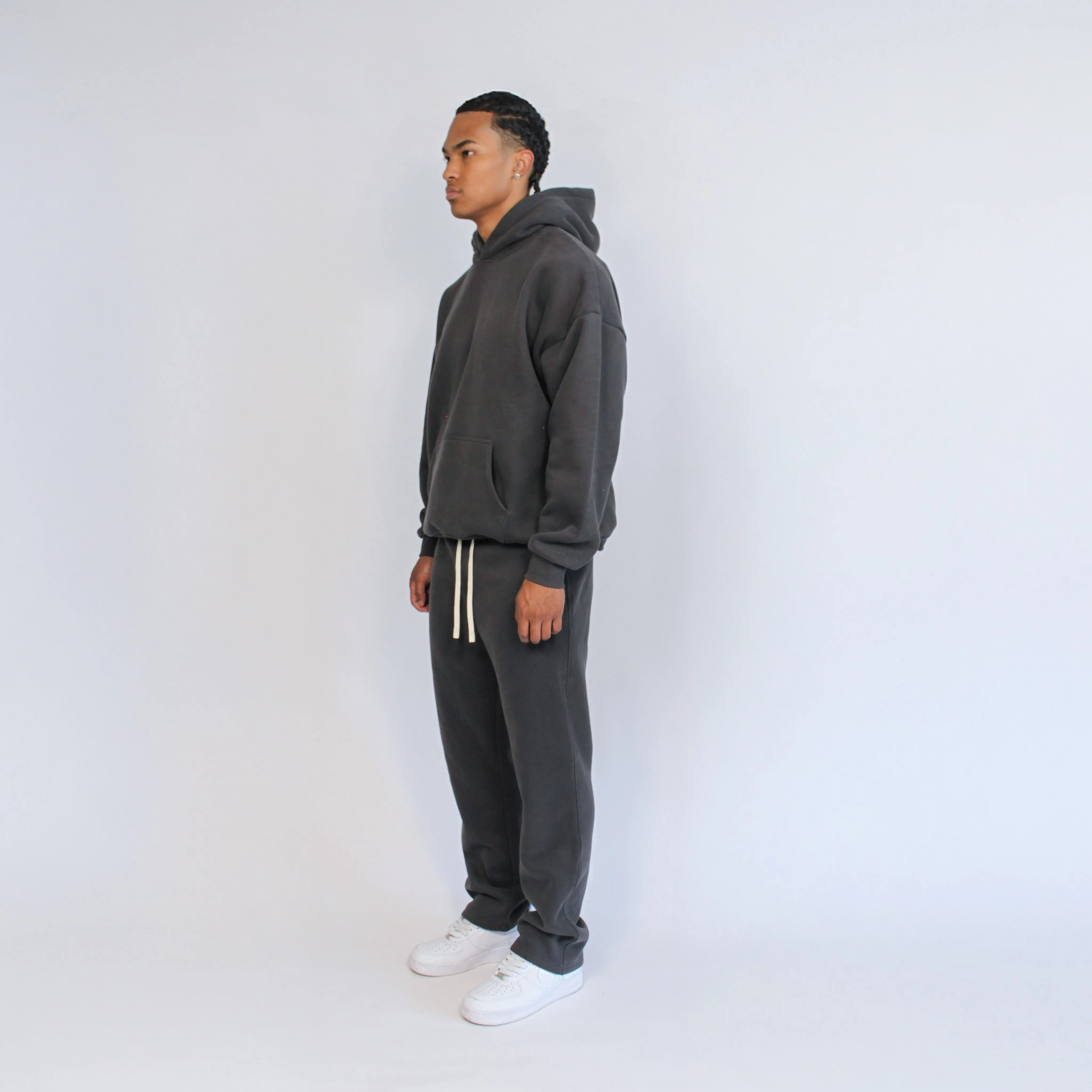 360 GSM SWEATPANTS / OVERSIZED sold by GaloreYYZ product image thumbnail 4