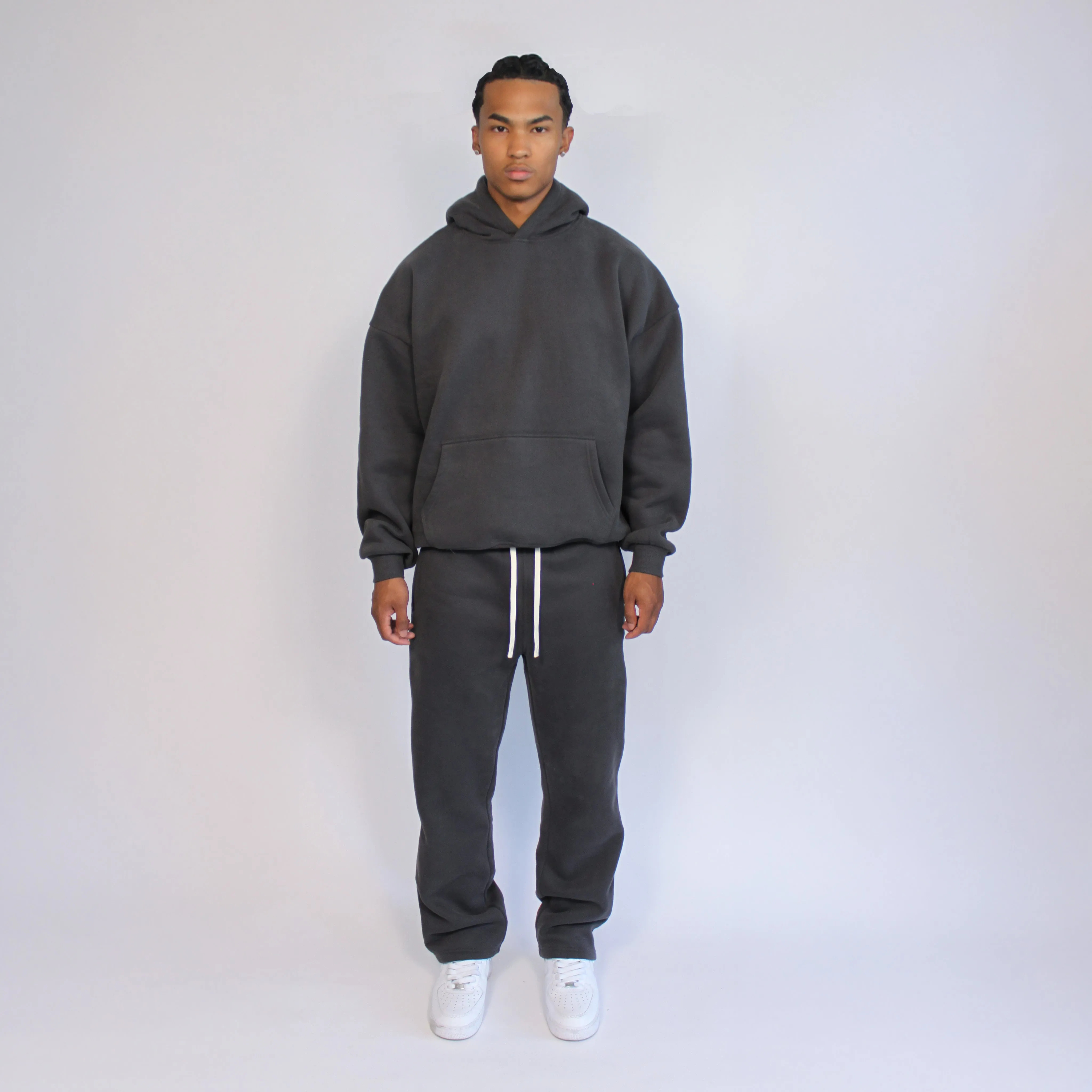 360 GSM SWEATPANTS / OVERSIZED sold by GaloreYYZ product image thumbnail 3