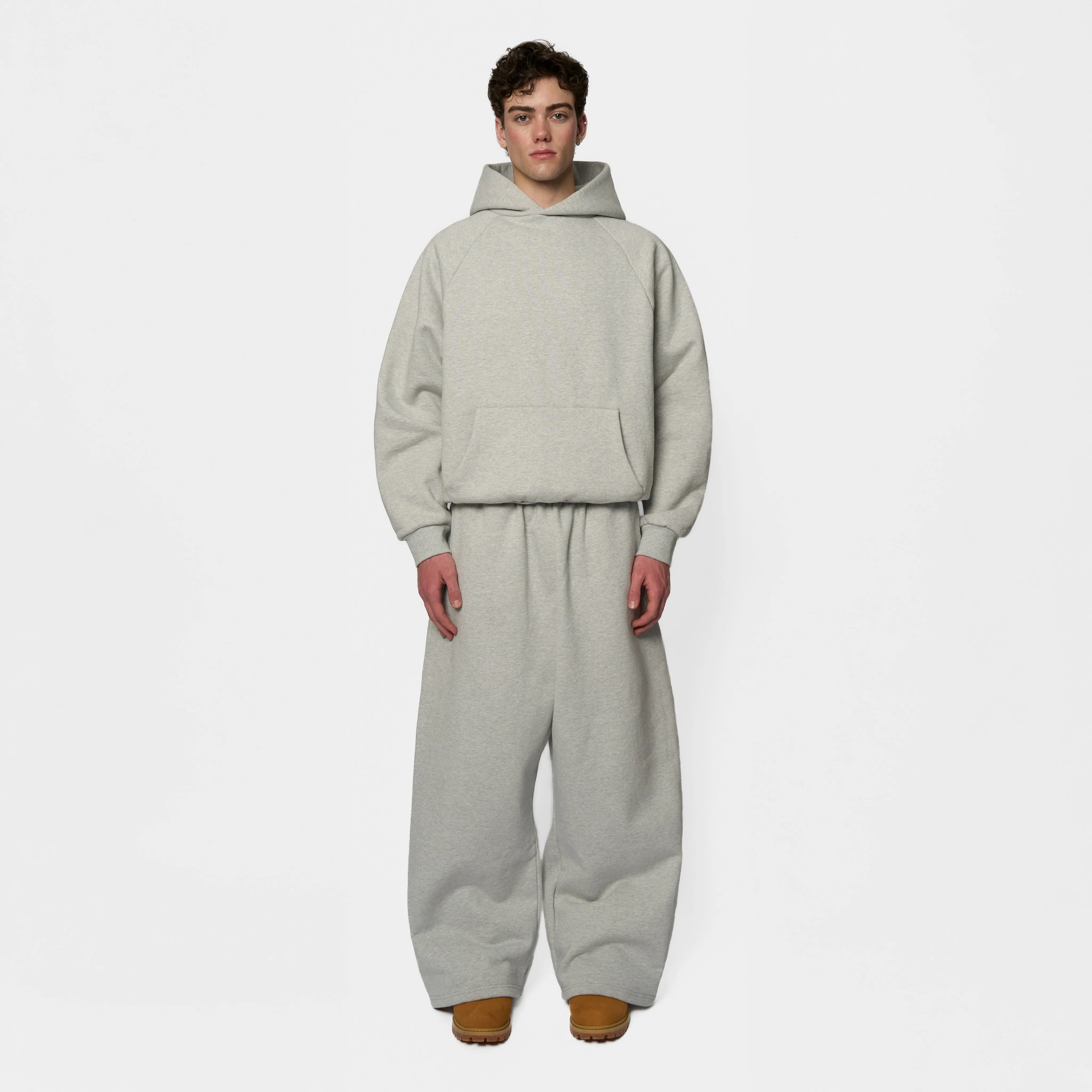 600 GSM SWEATPANTS / BAGGY sold by GaloreYYZ product image thumbnail 3