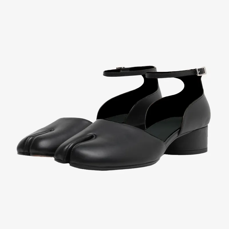 Split-toe Smooth Calf Leather Flats Sandals sold by ArnoConti