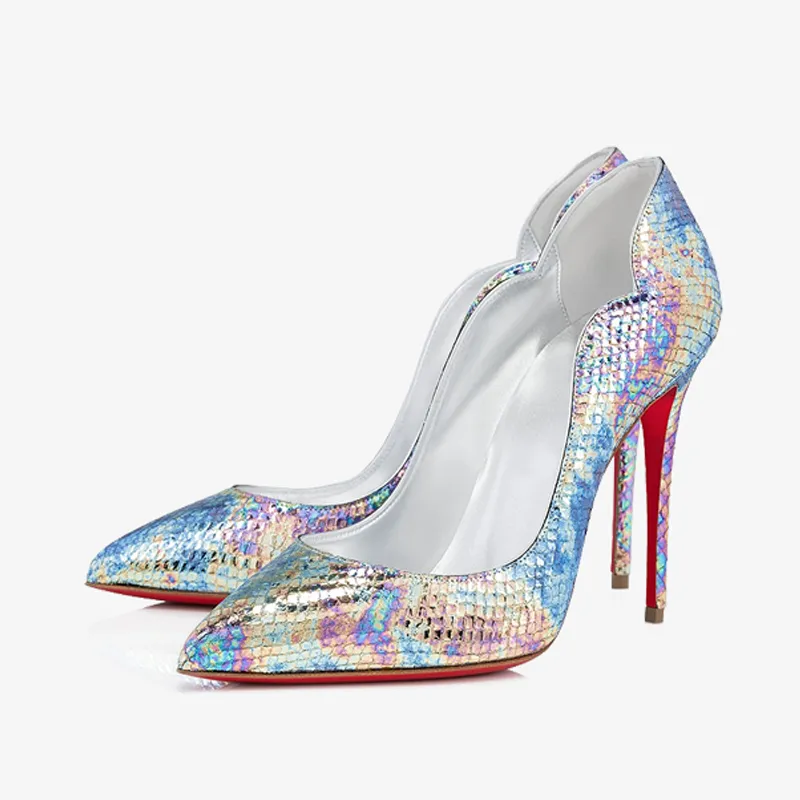 Metallic Silver Pointed Heels sold by ArnoConti