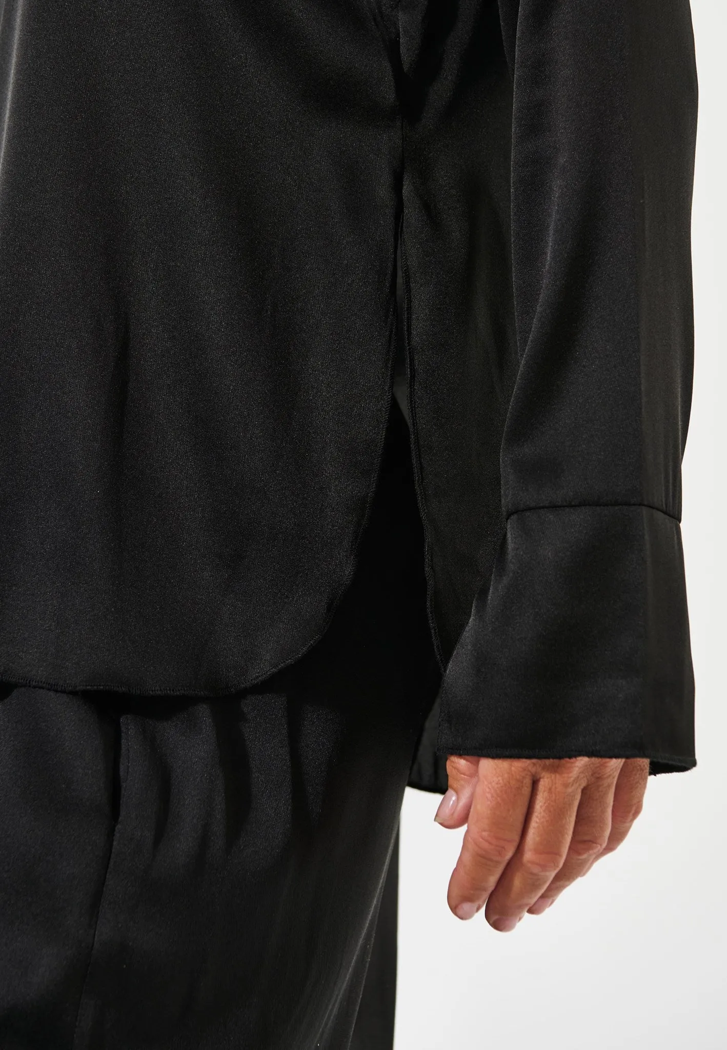 RobineDEA-Black sold by Dea Kudibal product image thumbnail 5