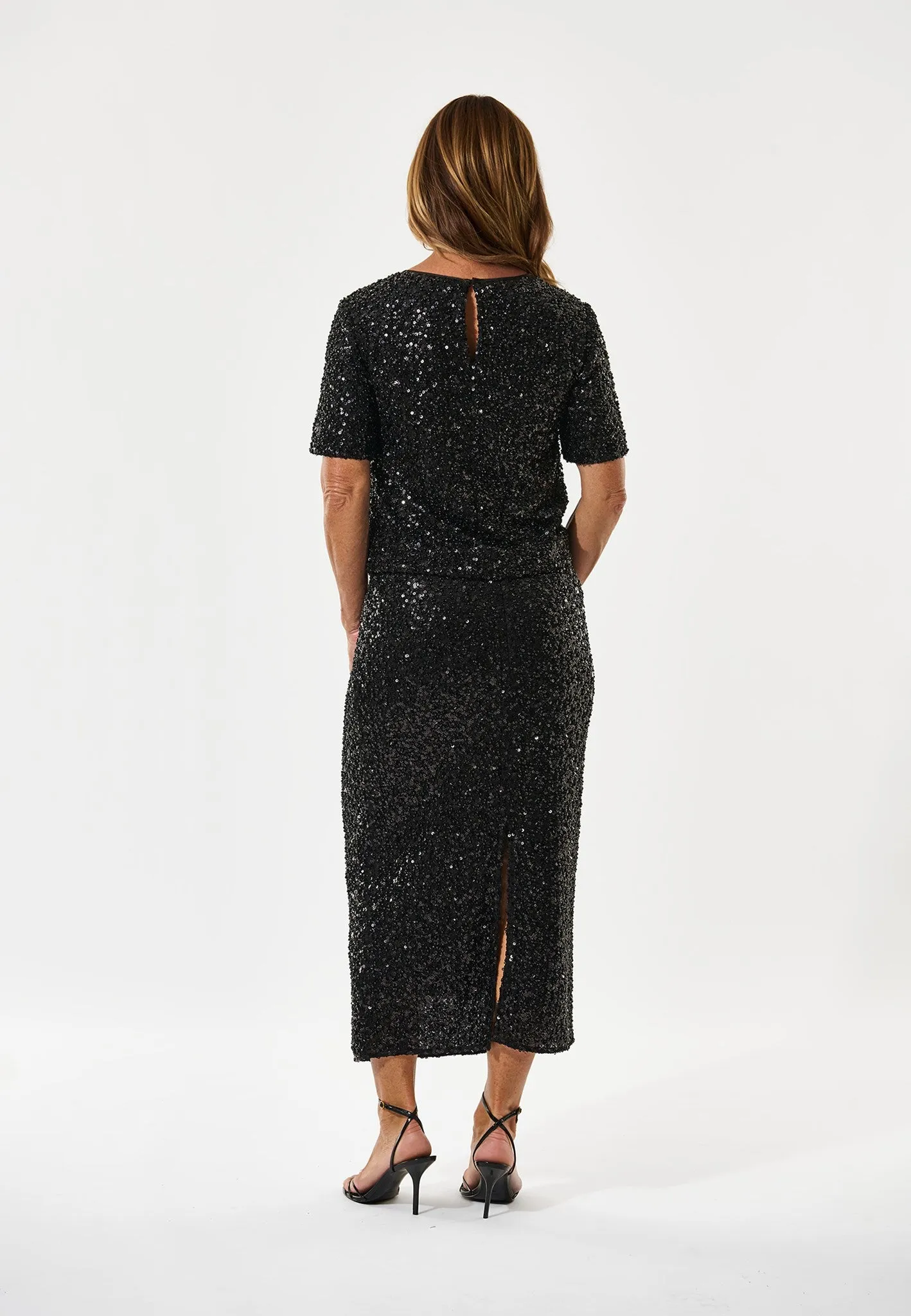 AnineDEA-Black sold by Dea Kudibal product image thumbnail 3