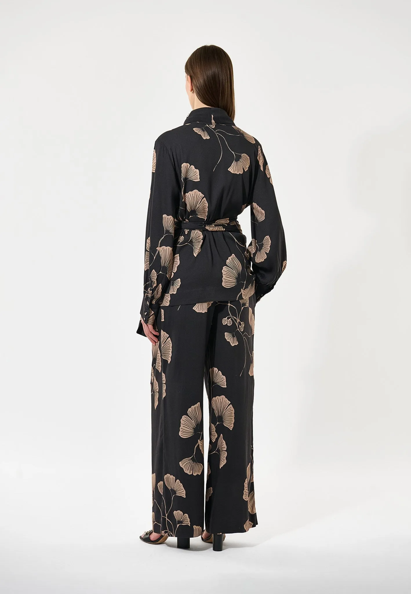 MargoDEA EV-Yoku Camel sold by Dea Kudibal product image thumbnail 3