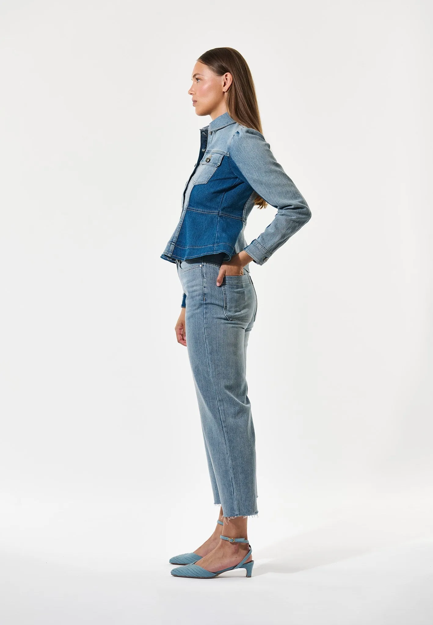 BlancasDEA-Blue Mix sold by Dea Kudibal product image thumbnail 4