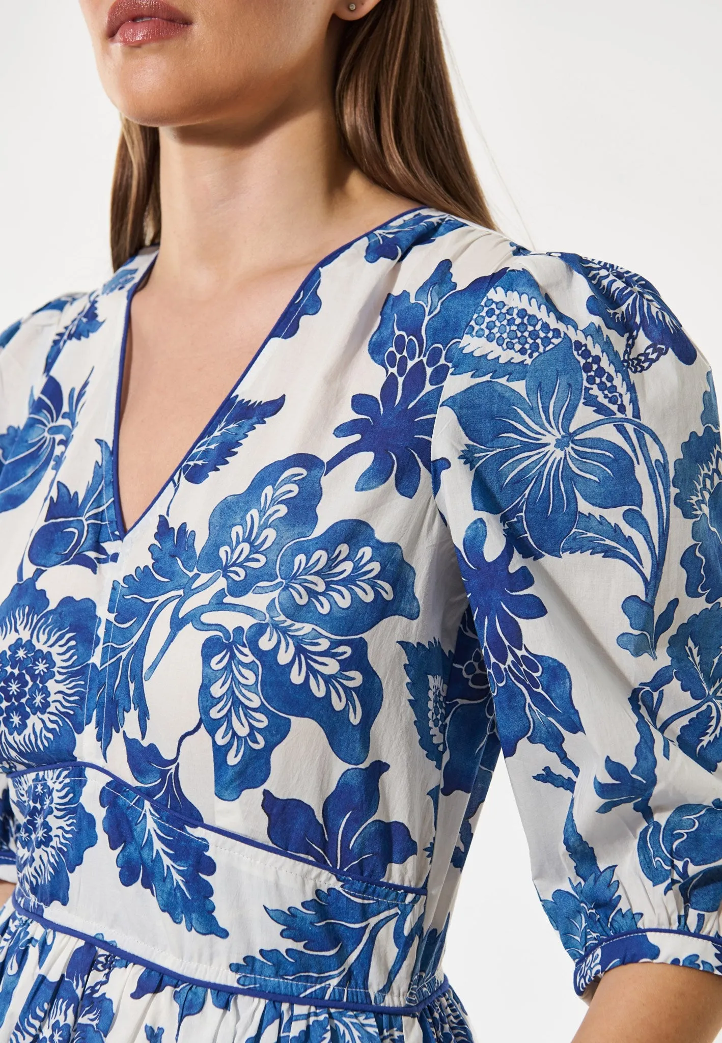 RosalinaDEA NS-Blossoming sold by Dea Kudibal product image thumbnail 3