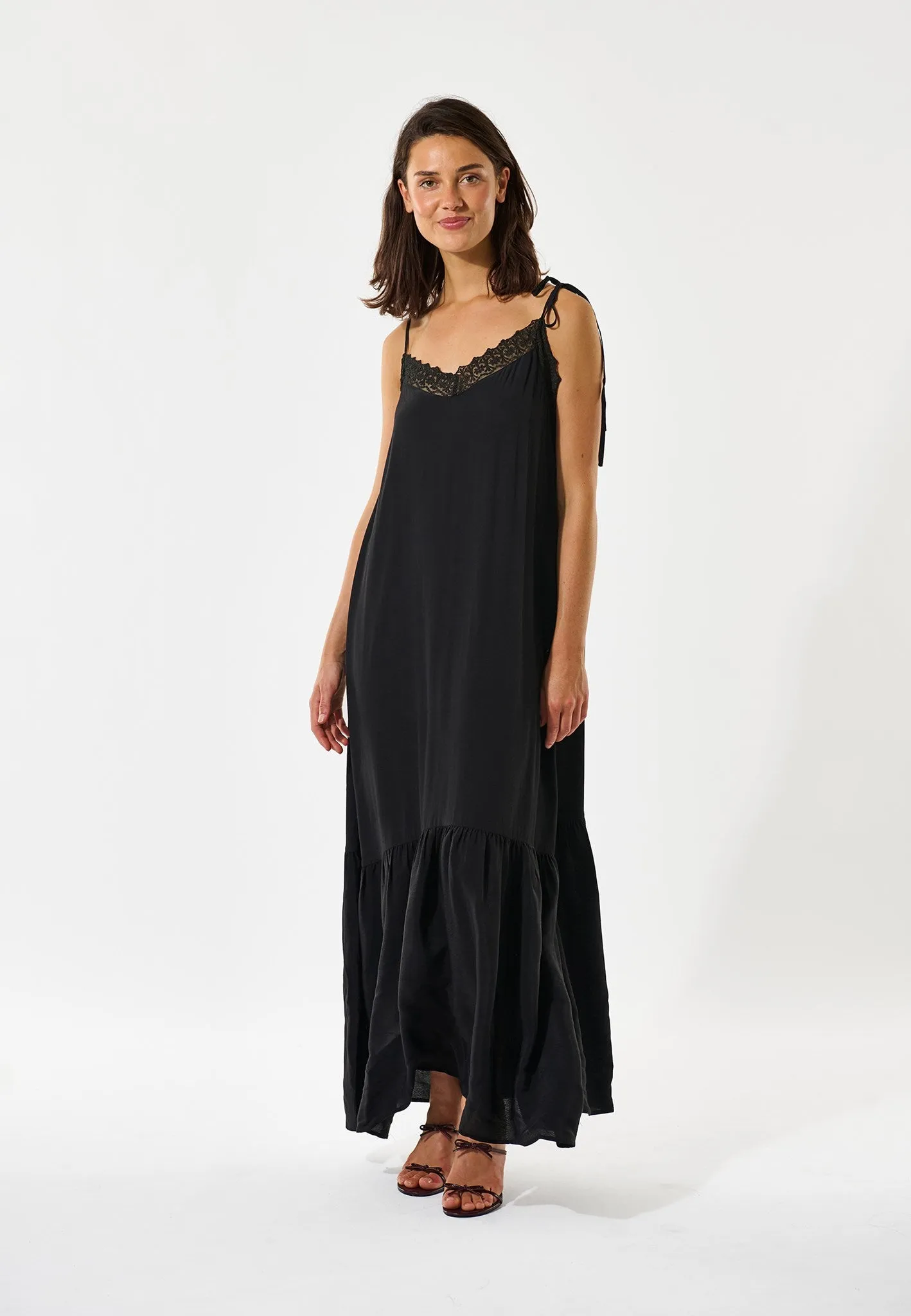 AliciannaDEA NS-Black sold by Dea Kudibal product image thumbnail 2