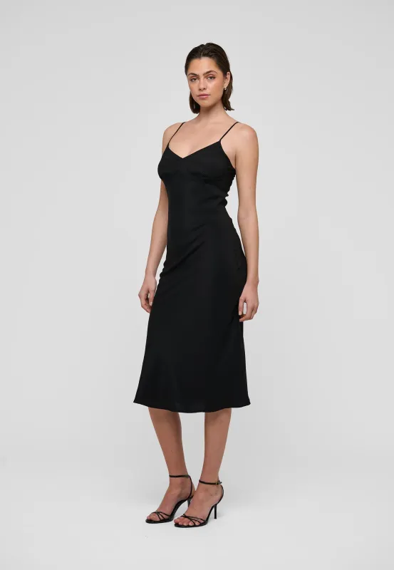 AdelitaDEA-Black made by Dea Kudibal
