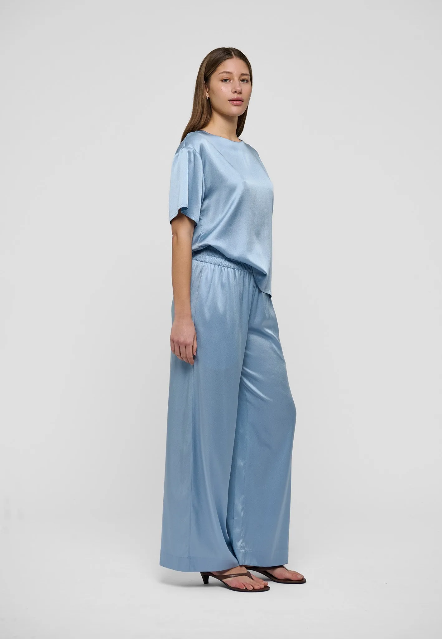 SolanaDEA-Skyway sold by Dea Kudibal product image thumbnail 3