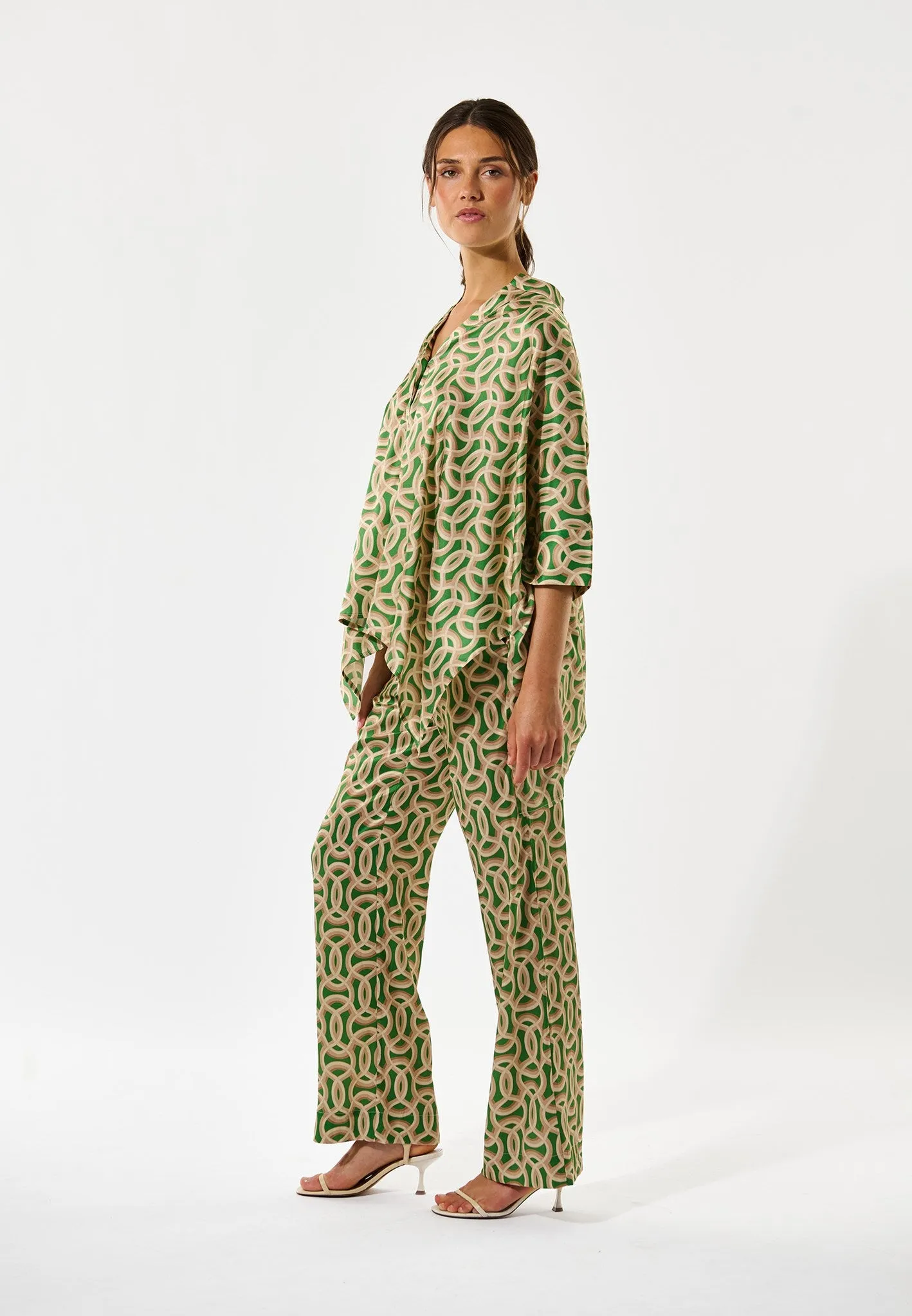 MandyDEA-Deuce Green sold by Dea Kudibal product image thumbnail 2