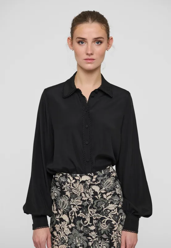 LenaDEA-Black made by Dea Kudibal