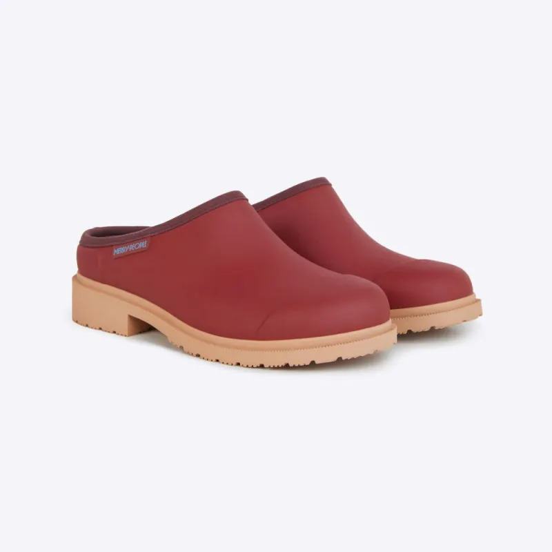 Billie Clog // Brick Red made by Merry People