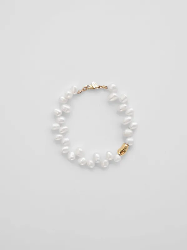 Leila Bracelet in Gold made by Wolf Circus