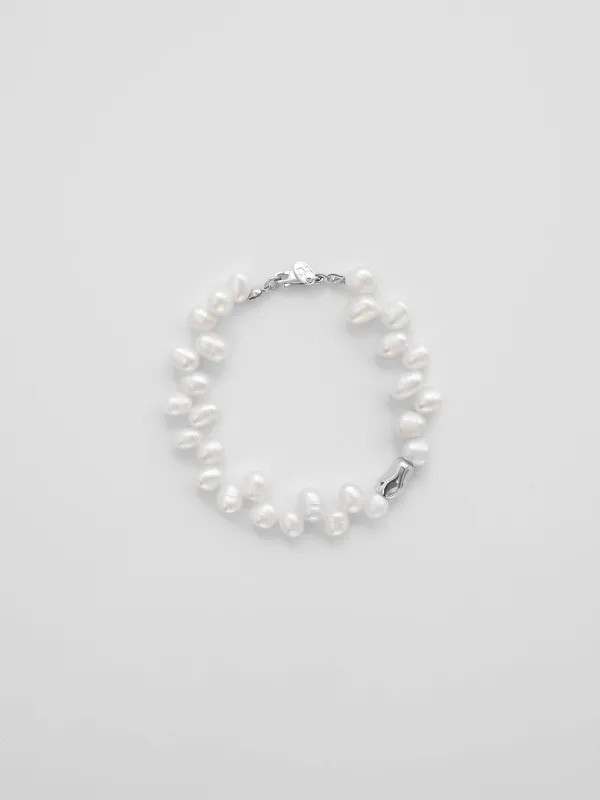 Leila Bracelet in Sterling Silver made by Wolf Circus