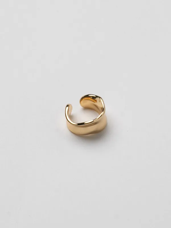 Ciara Ear Cuff in Gold made by Wolf Circus