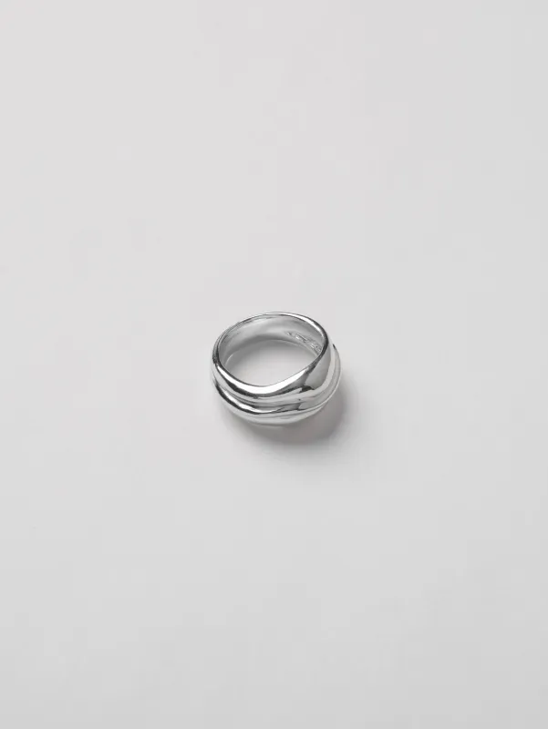 Dallas Ring in Sterling Silver made by Wolf Circus