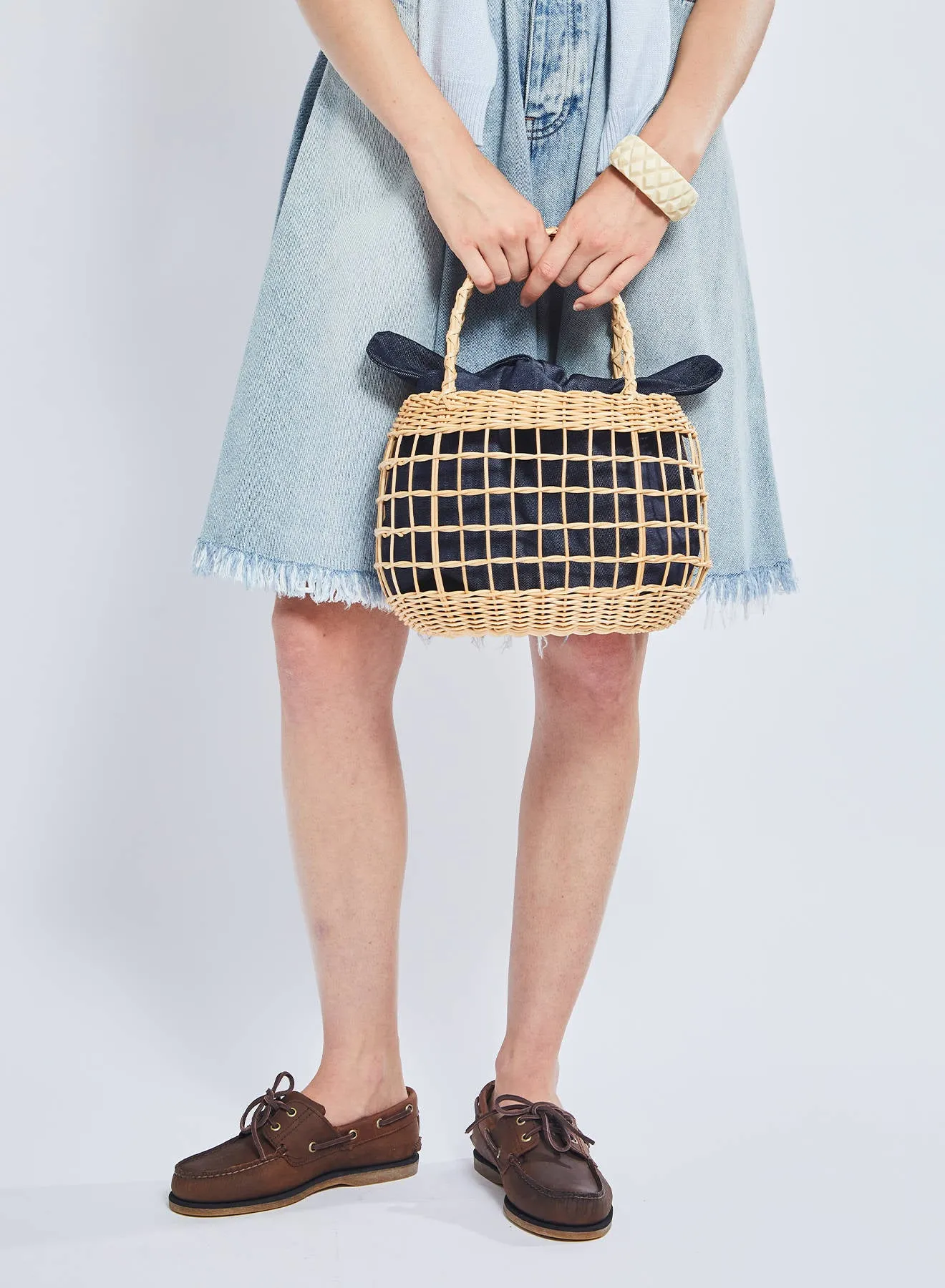 Wapiti Basket Net sold by Maria La Rosa product image thumbnail 2