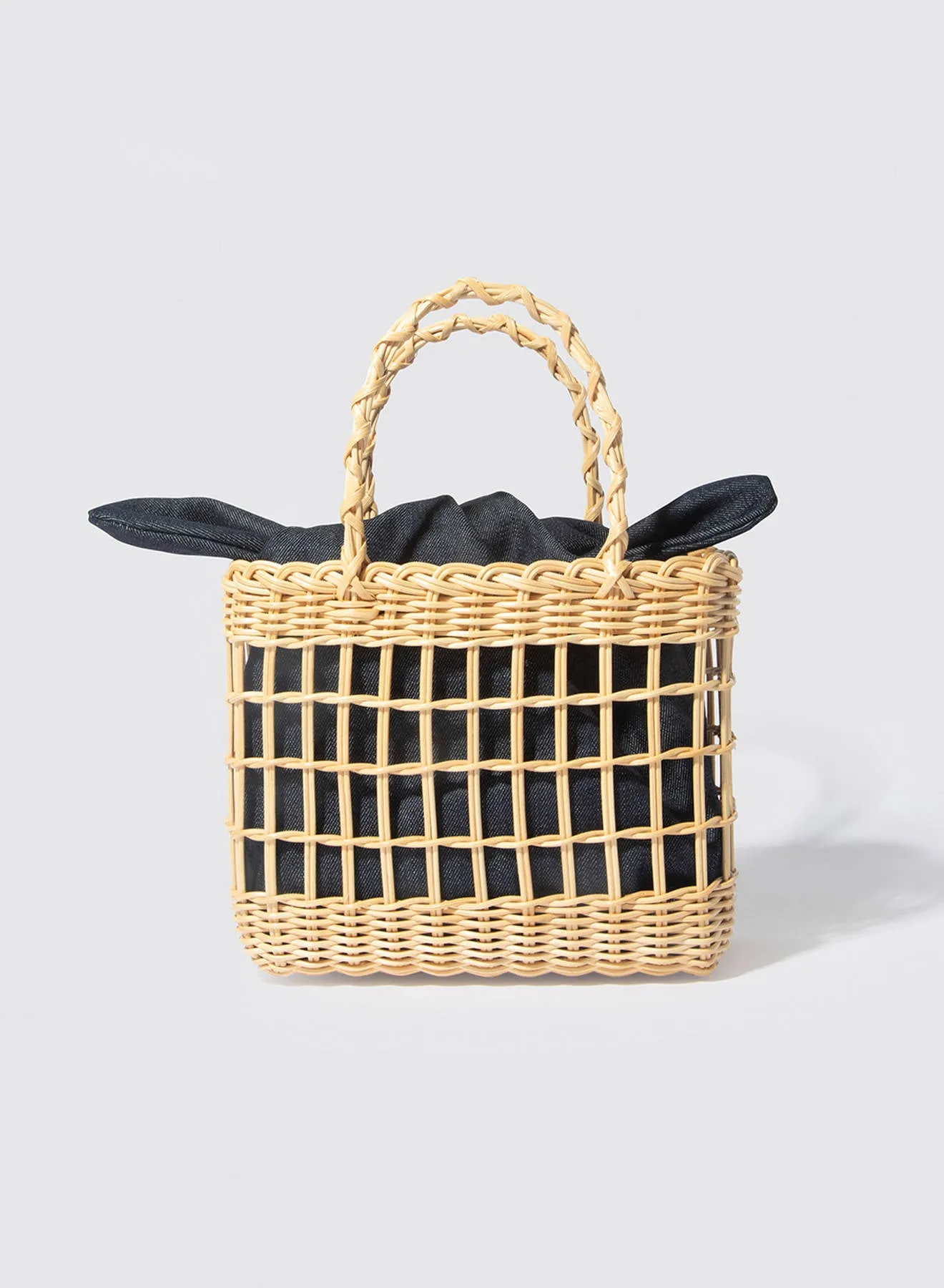 Wapiti Basket Square sold by Maria La Rosa