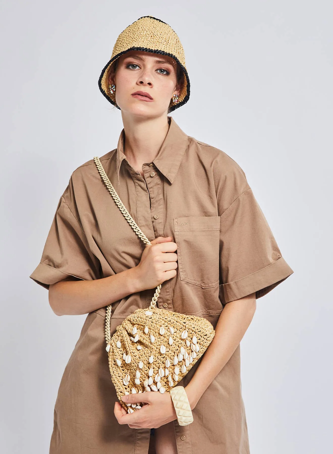 Shell Mini Game sold by Maria La Rosa product image thumbnail 3