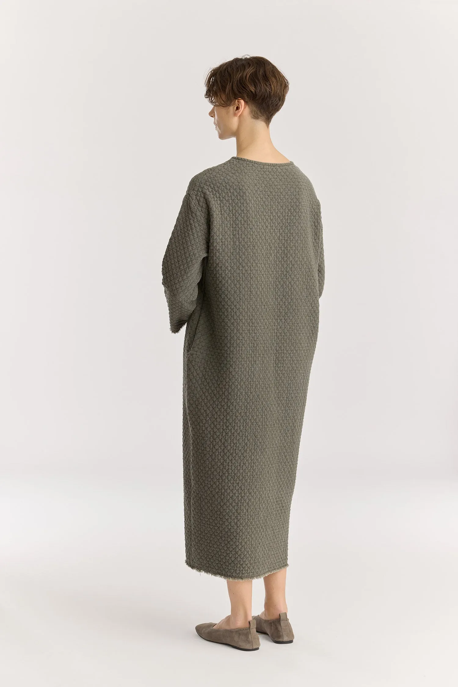 DIAMOND QUILTED DRESS / SLATE sold by Black Crane product image thumbnail 4