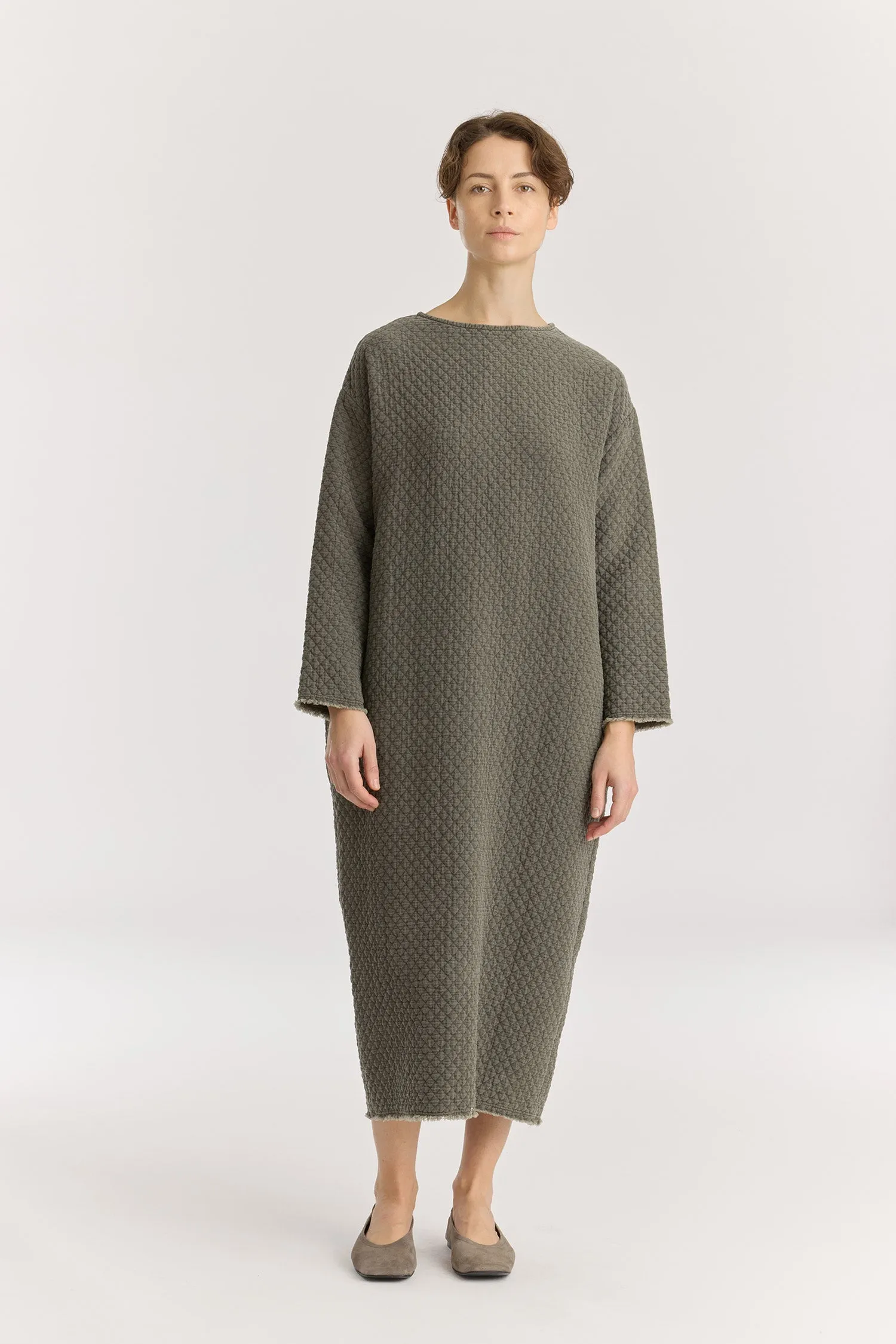 DIAMOND QUILTED DRESS / SLATE sold by Black Crane