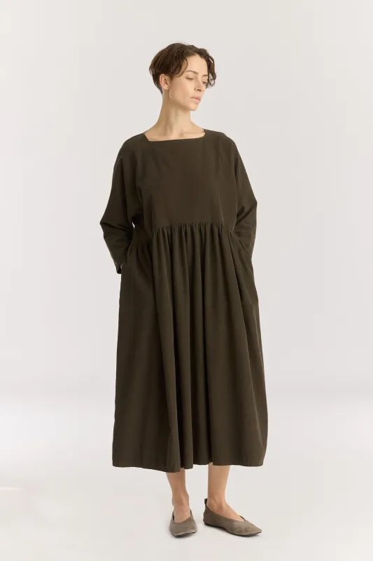 TRADI DRESS / DK. FOREST sold by Black Crane